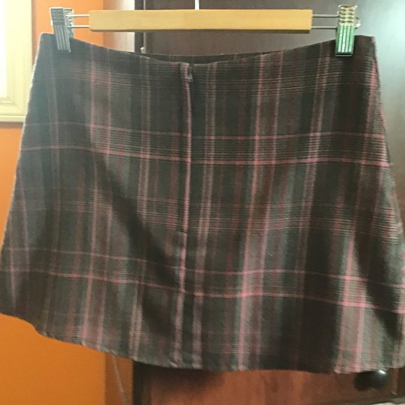 Pink & Grey mini skirt - Picture 4 of 5